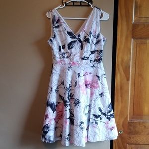 Robbie Bee Dress